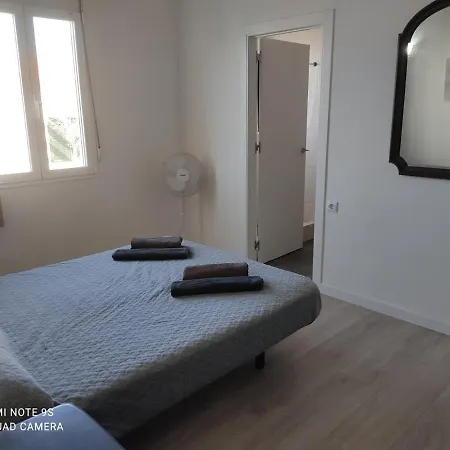 Launa En Port D' Addaia Port d'Addaia