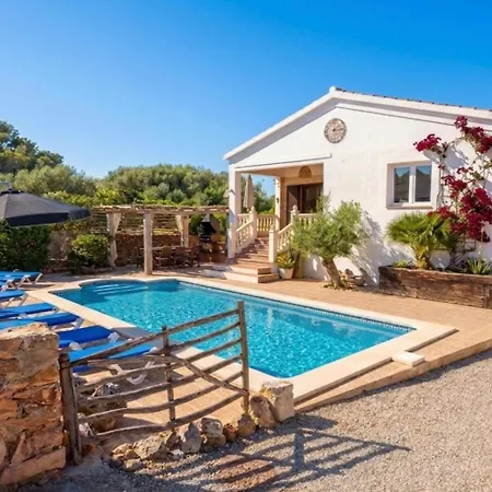 Launa En Port D' Addaia Villa
