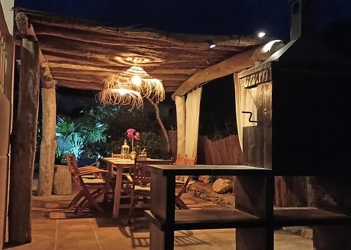 Vila Launa En Port D' Addaia *